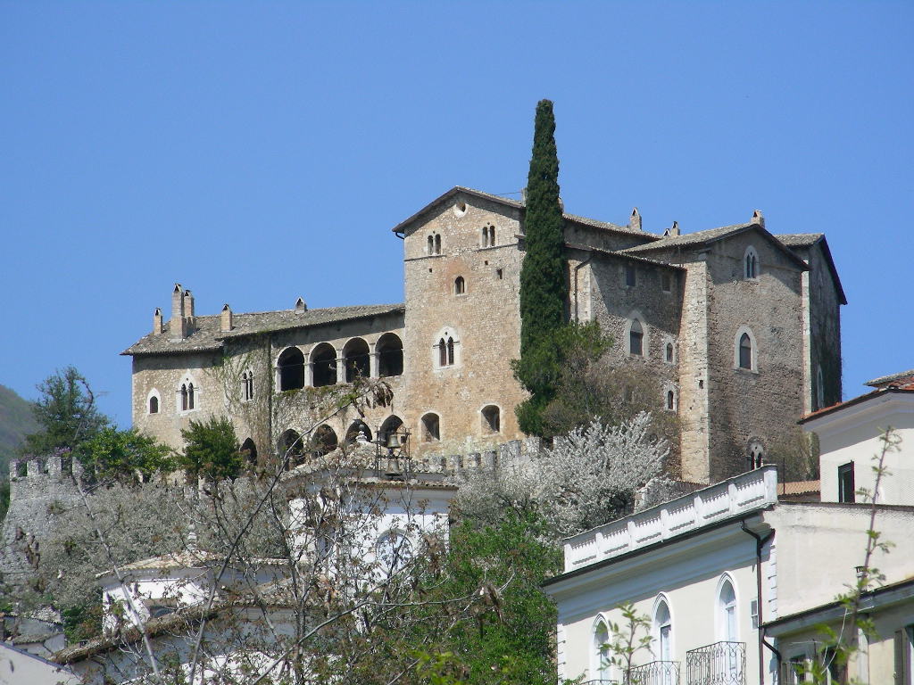 Valle Subequana ... e Castel Di Ieri  in Abruzzo